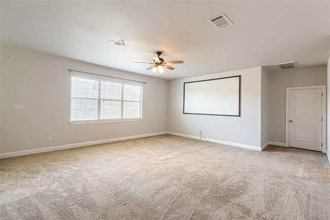 Building Photo - 4006 Gloucester Dr
