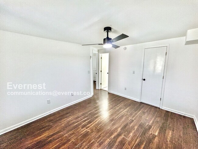 Building Photo - 1391 N Druid Hills Rd NE