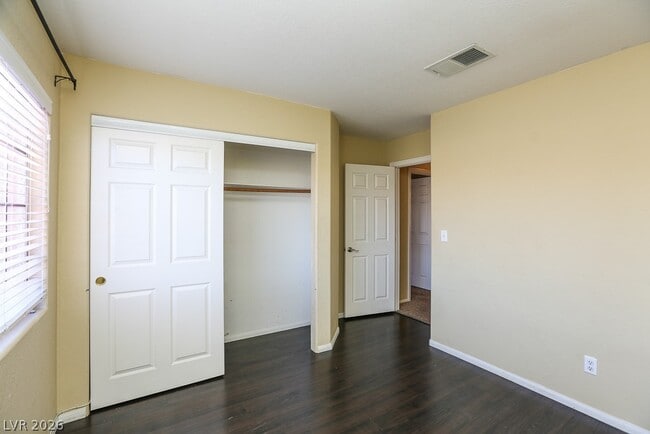 Building Photo - 161 Kachina Dr