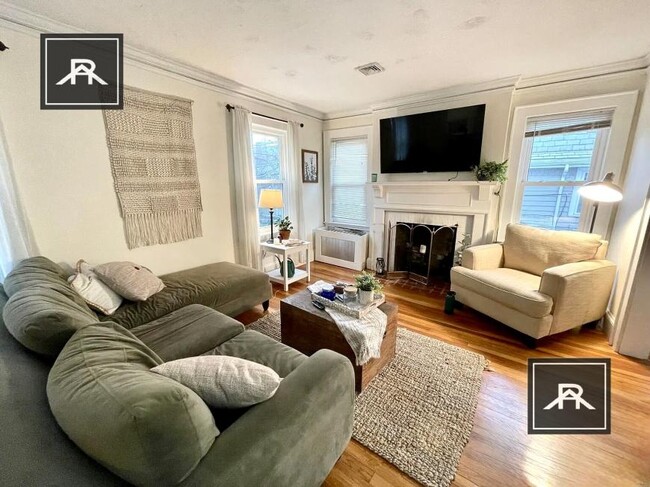 Building Photo - 4 bedroom in Brookline MA 02446