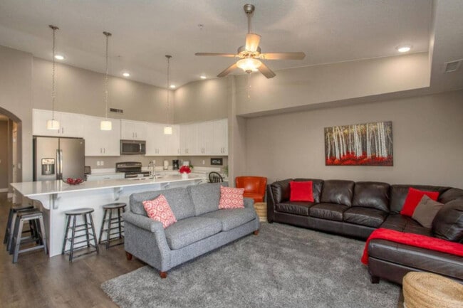 Building Photo - 1111 Gap Canyon Pkwy