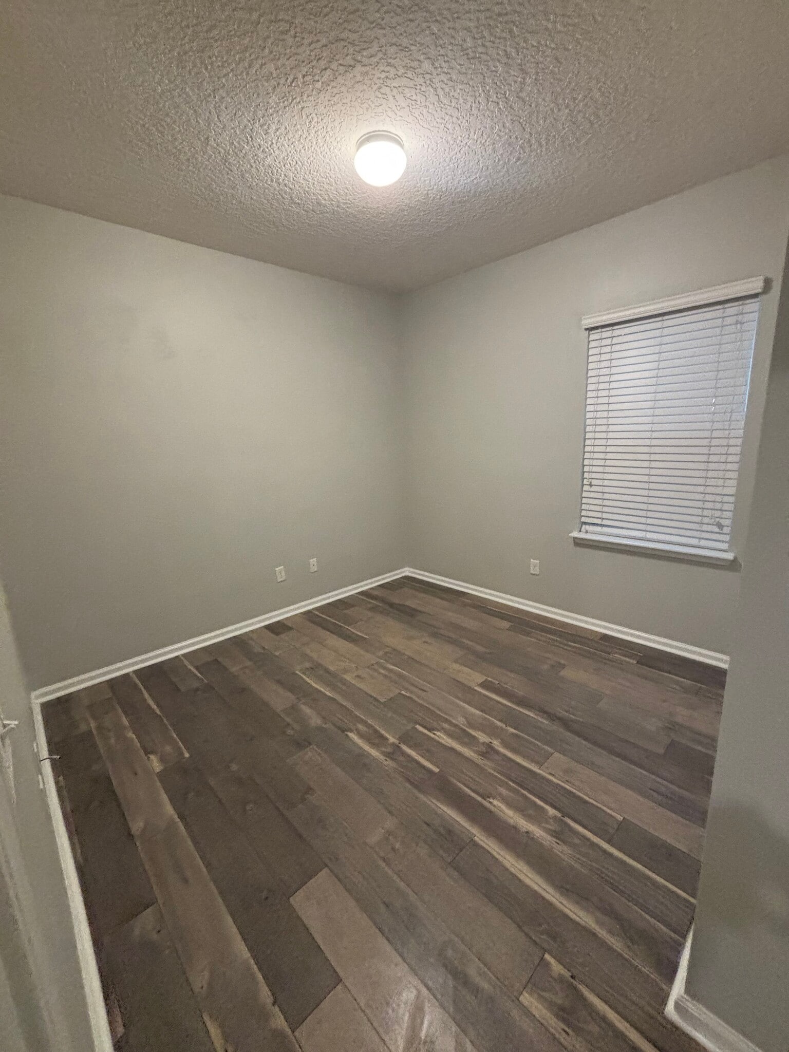 Building Photo - 2671 Golden Lake Loop