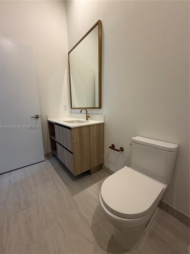 Building Photo - 77 SE 5th St