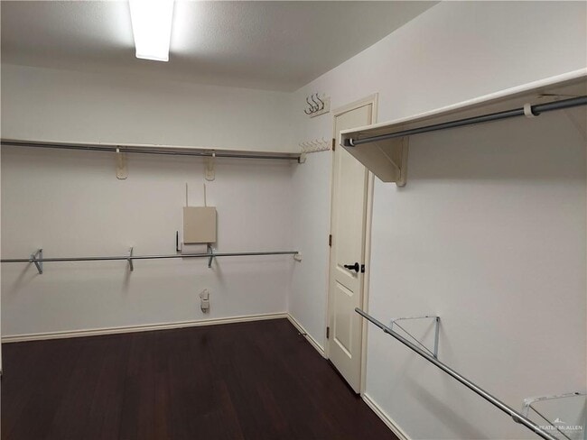 Building Photo - 2517 Seton St