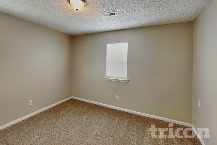 Building Photo - 6800 Brancusi Ct