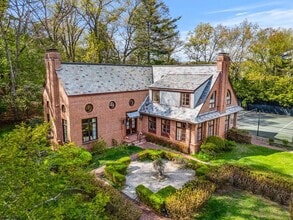Building Photo - 110 Juniper Rd