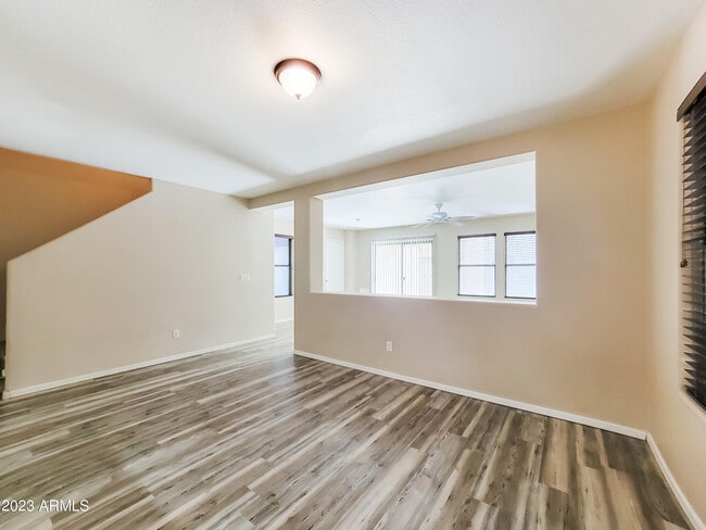 Building Photo - 18513 W Mariposa Dr