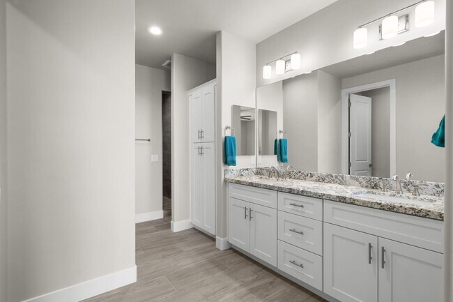 Building Photo - 15689 E Orch Vw Rd