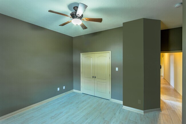 Building Photo - 25010 Florina Ranch Dr
