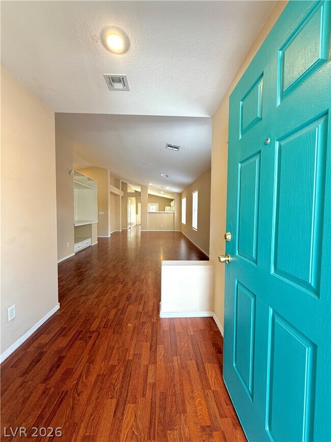 Building Photo - 1420 Dream Bridge Dr