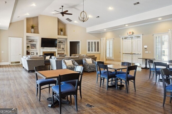 Building Photo - 3803 Waters Edge Trail