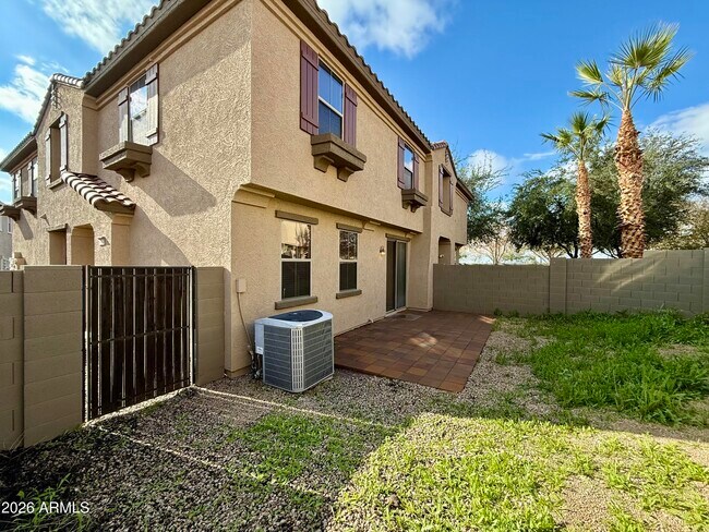 Building Photo - 1330 S Aaron