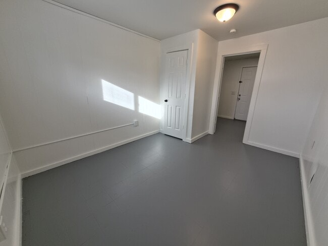 Building Photo - 2607 Lincoln St