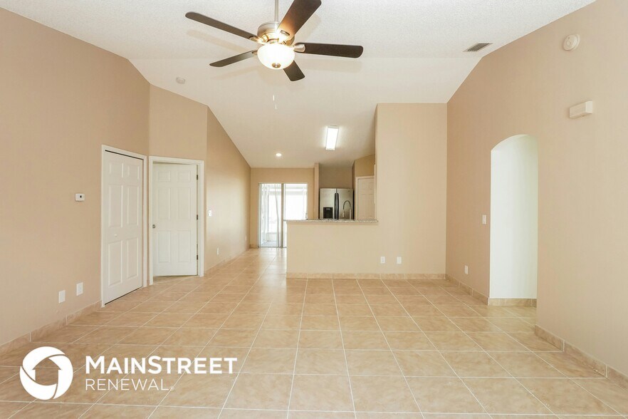 Building Photo - 502 Whitehall Ave SW