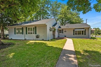 Building Photo - 3201 S Bellaire St