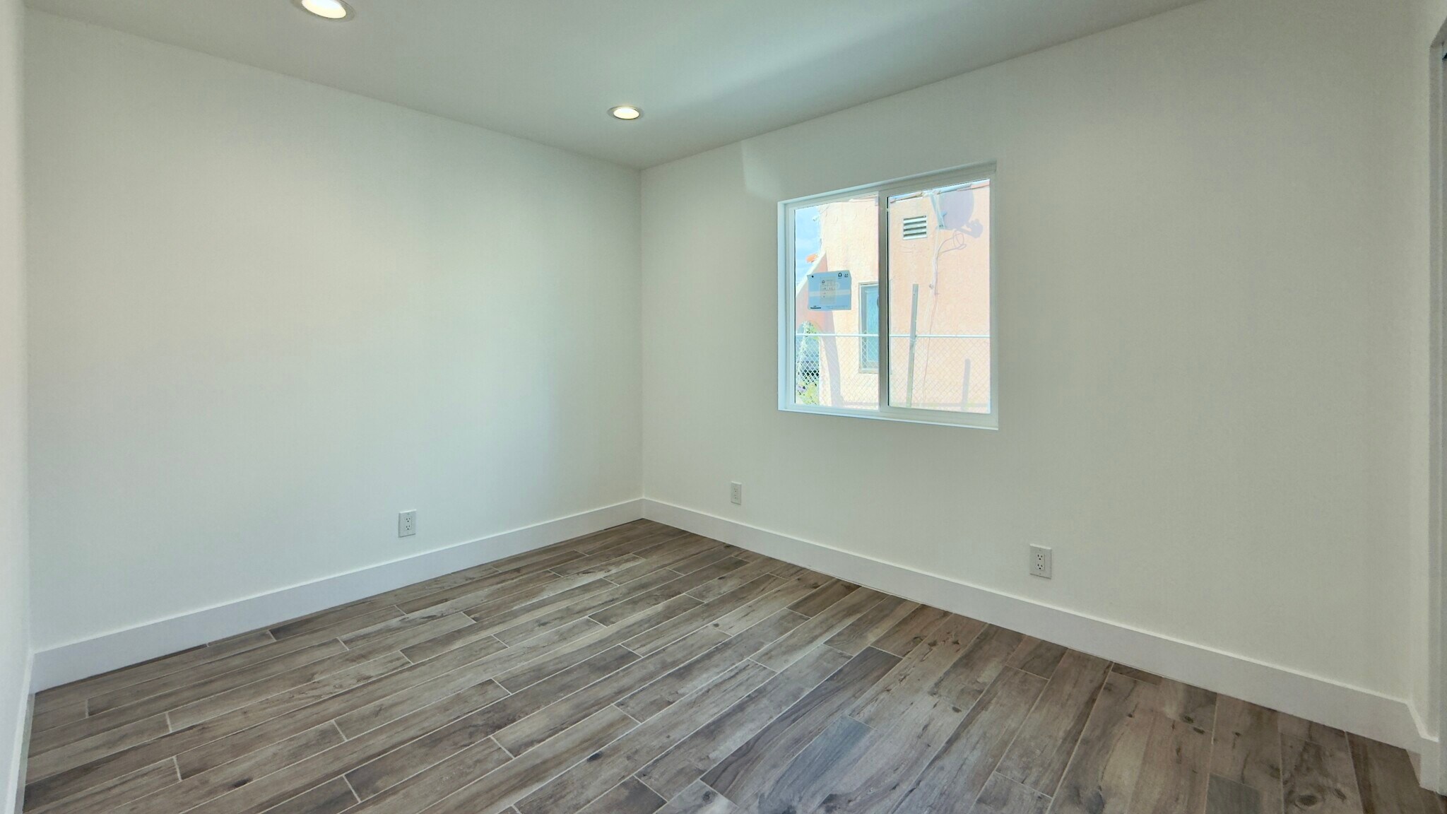 Building Photo - 1346 Fraser Ave