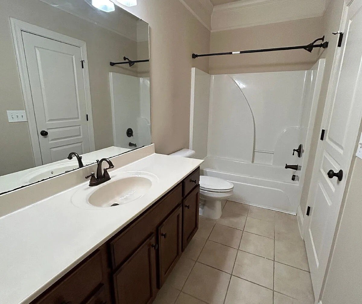 Building Photo - 328 Bahama Loop