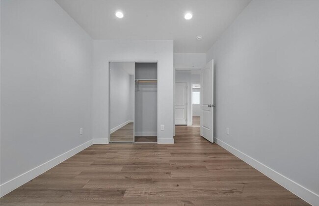 Building Photo - LANFRANCO(3743)