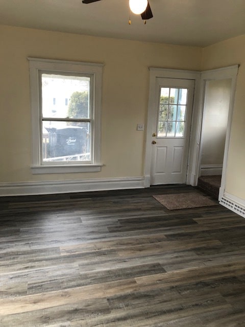 Building Photo - 1223 6th St