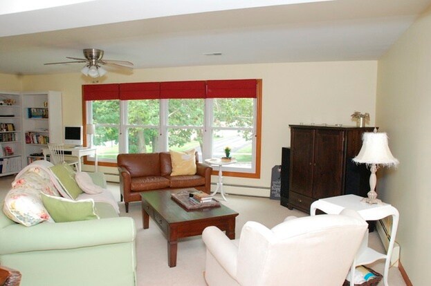 Building Photo - 640 56th Pl