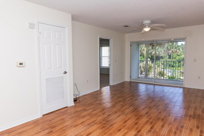 Building Photo - 4270 Calinda Ln