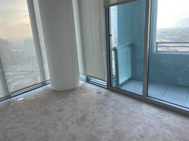 Building Photo - 888 Biscayne Blvd