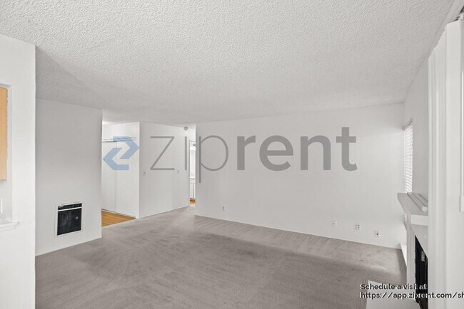 Building Photo - 1041 Shell Blvd