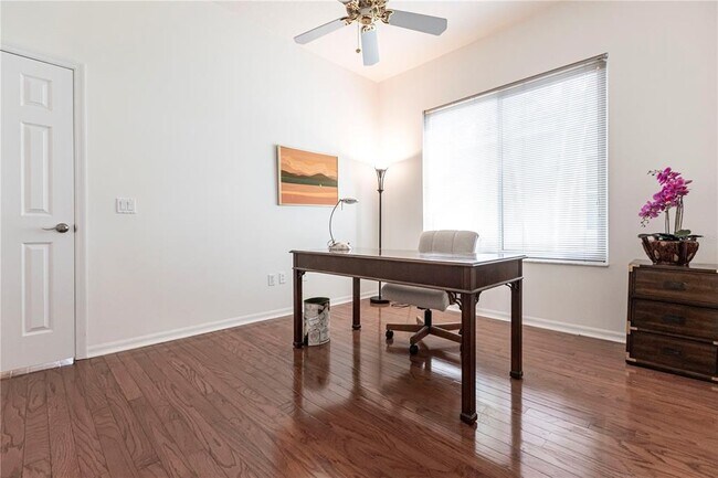 Building Photo - 96 Tall Trees Ct