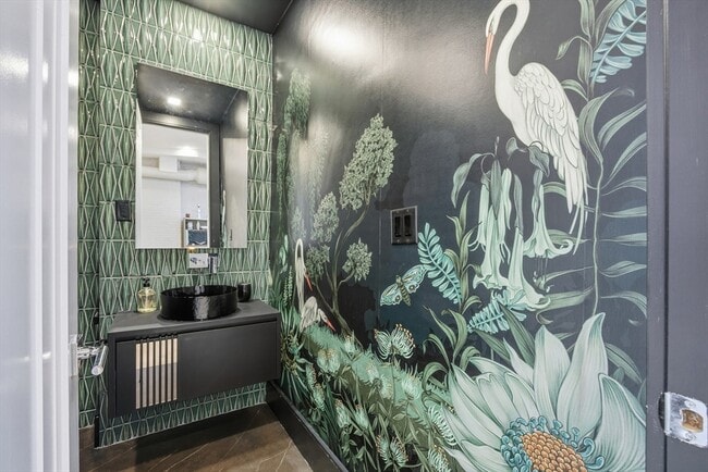 Building Photo - 125 Broad St