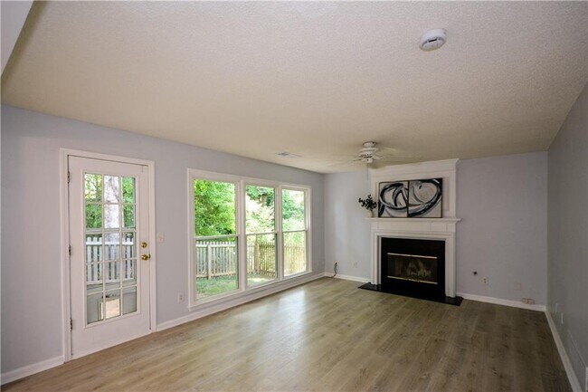 Building Photo - 9050 Brockham Way