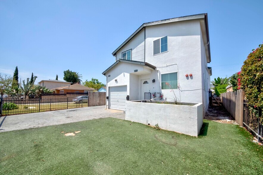 Building Photo - 8711 McKinley Pl