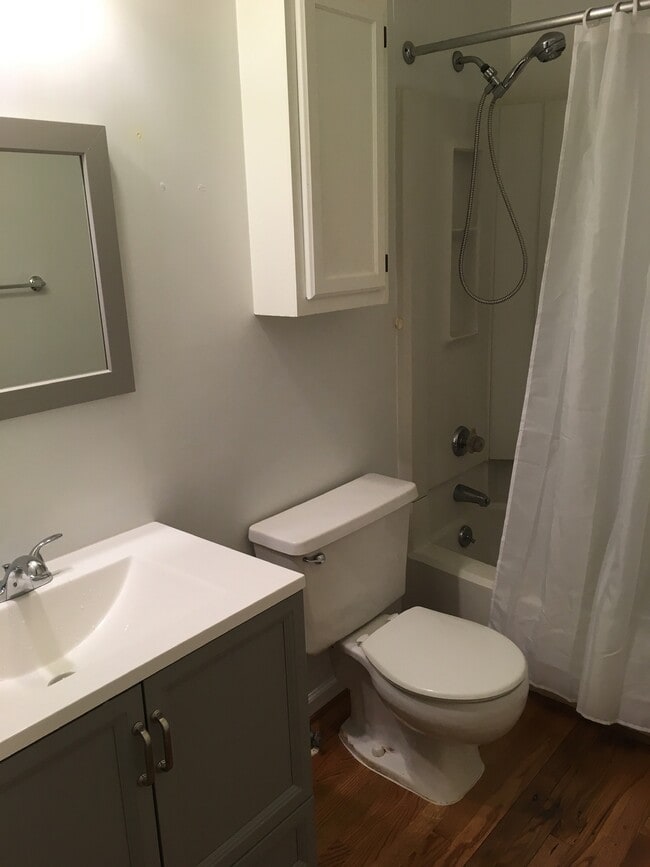 Building Photo - 6828 Ray Rd