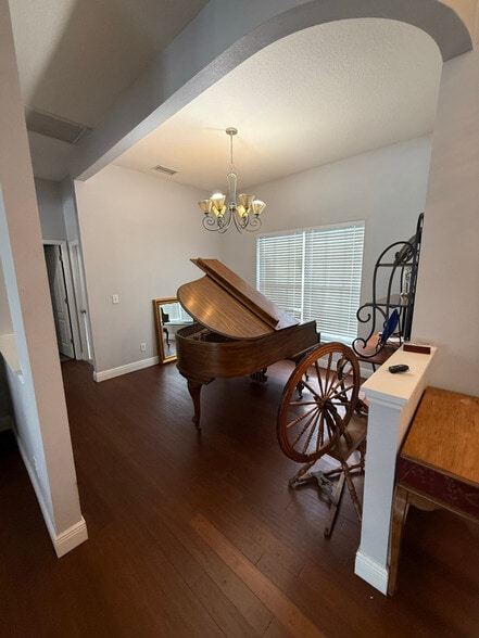 Building Photo - 6817 Regents Village Way