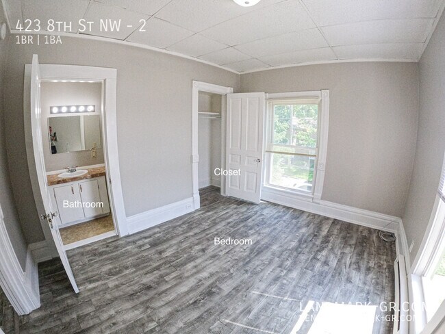 Building Photo - 423 8th St NW