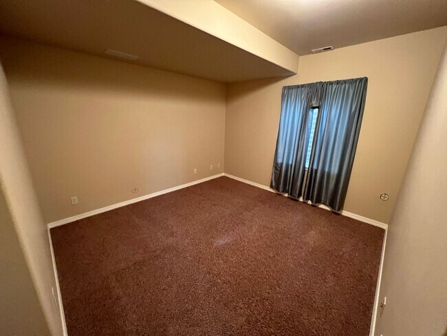 Building Photo - Spacious Ranch Style in Flying Horse with INCREDIBLE VIEWS of Pikes Peak!