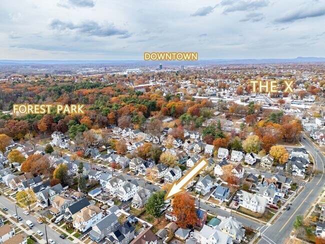 Building Photo - 21 Biltmore St