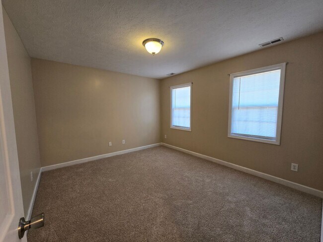 Building Photo - 36 Randolph St