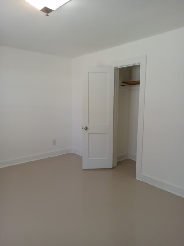 Building Photo - 202 Yancey St