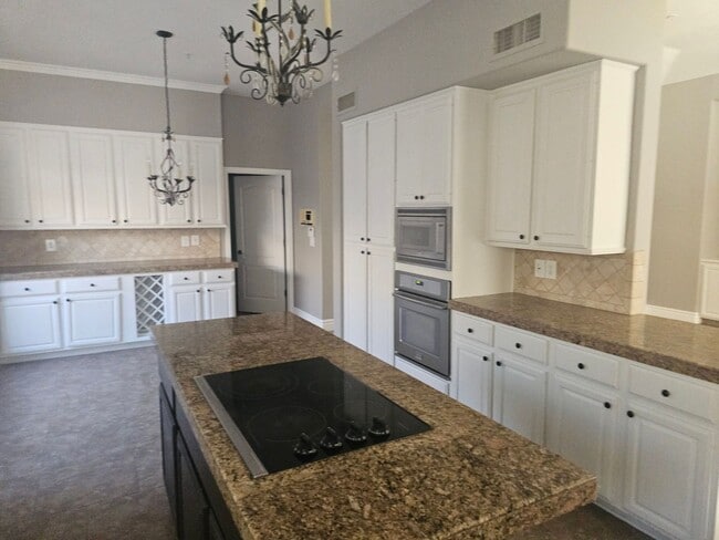 Building Photo - 4 bd 2.5 bth north east scottsdale home with pool