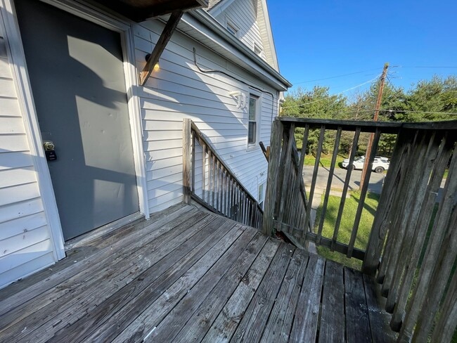 Building Photo - 58 Division St