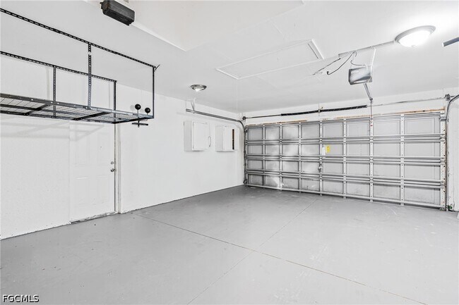Building Photo - 3019 34th St SW