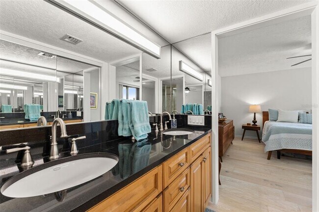 Building Photo - 2413 Bayshore Blvd