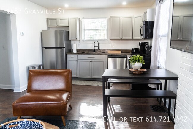 Building Photo - 1487 Granville St