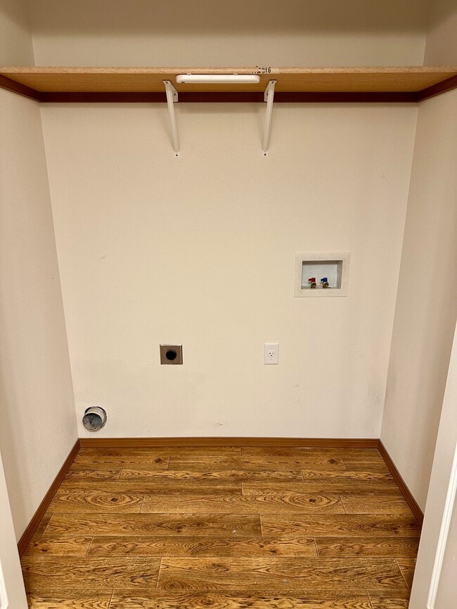 Building Photo - 297 Sowell Dr