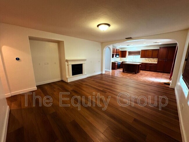 Building Photo - 3047 W Harold Ct