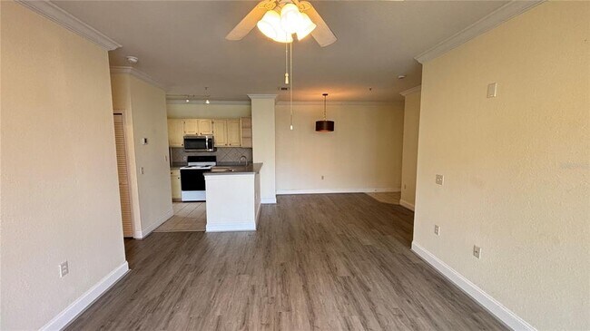 Building Photo - 1325 Lake Shadow Cir