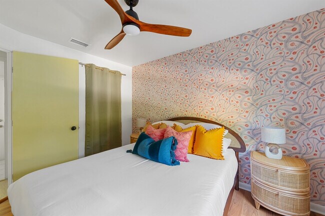 Building Photo - 8709 9th Ave NW