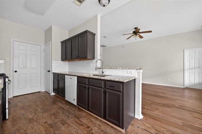 Building Photo - 279 Adobe Terrace S