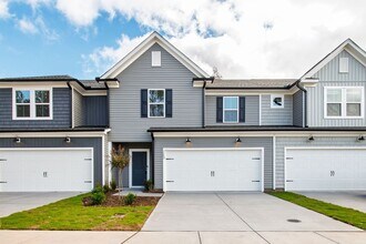 Building Photo - Modern 3-Bedroom Townhome in Solana, Durham!