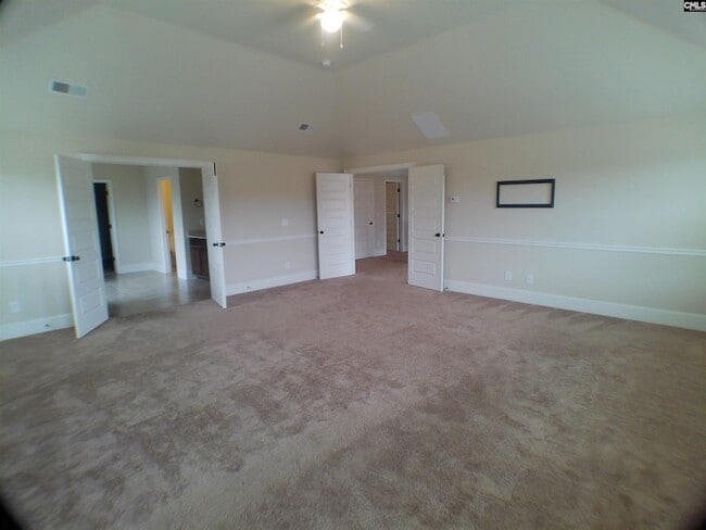 Building Photo - 351 View Dr